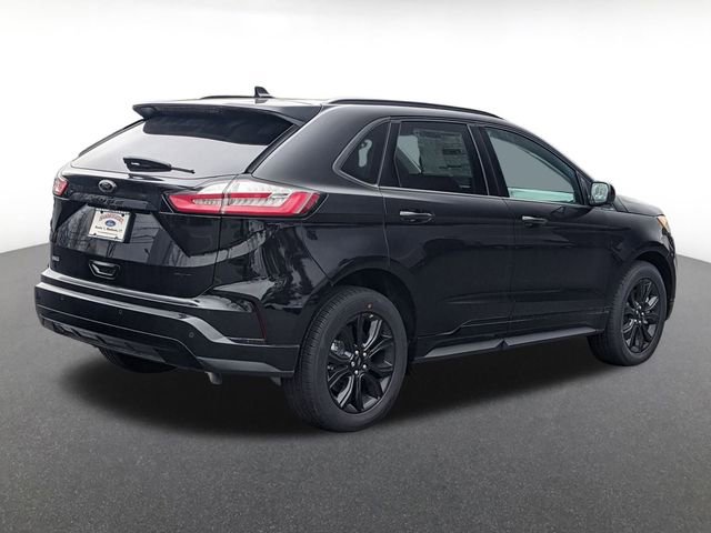 New 2024 Ford Edge SE w/ Black Appearance Package image 3