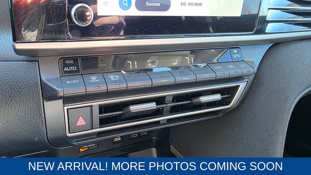 Used 2025 Toyota Camry LE image 19