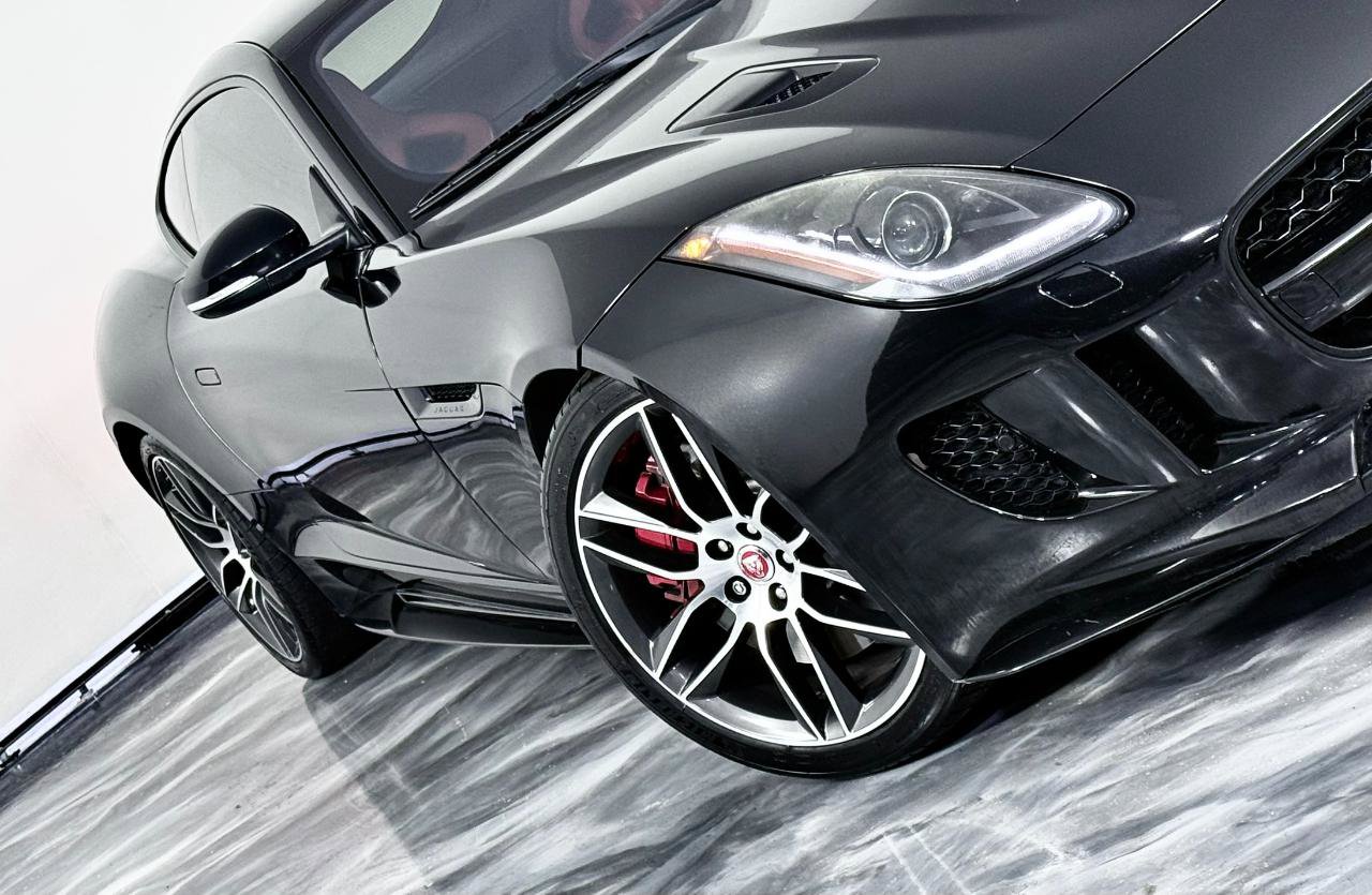 Used 2017 Jaguar F-TYPE R image 4