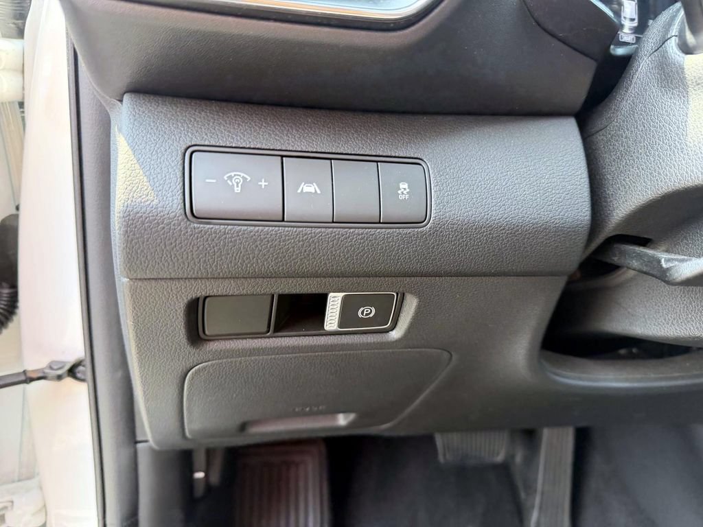 Certified 2023 Hyundai Santa Fe SE AWD/4WD image 18