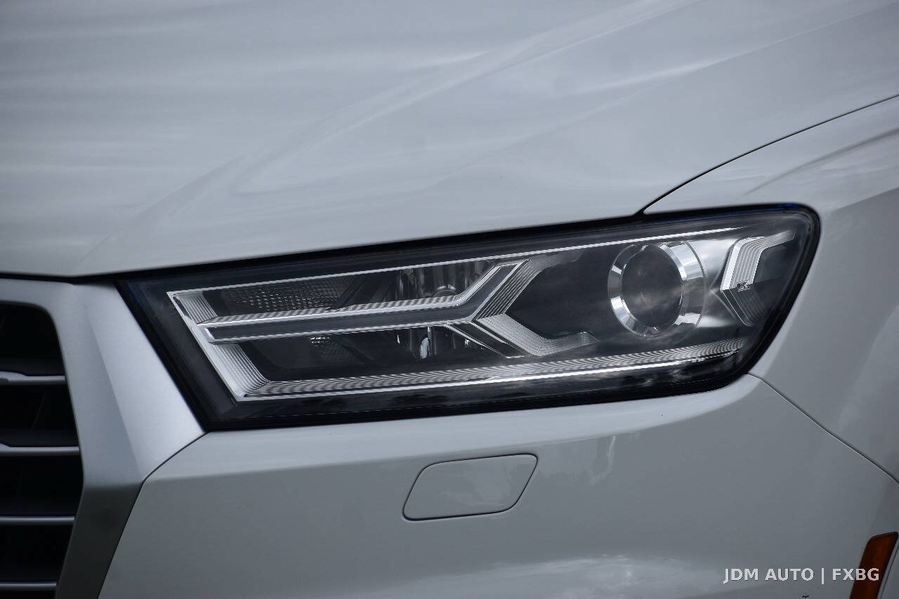 Used 2019 Audi Q7 3.0T Premium w/ Convenience Package AWD/4WD image 40
