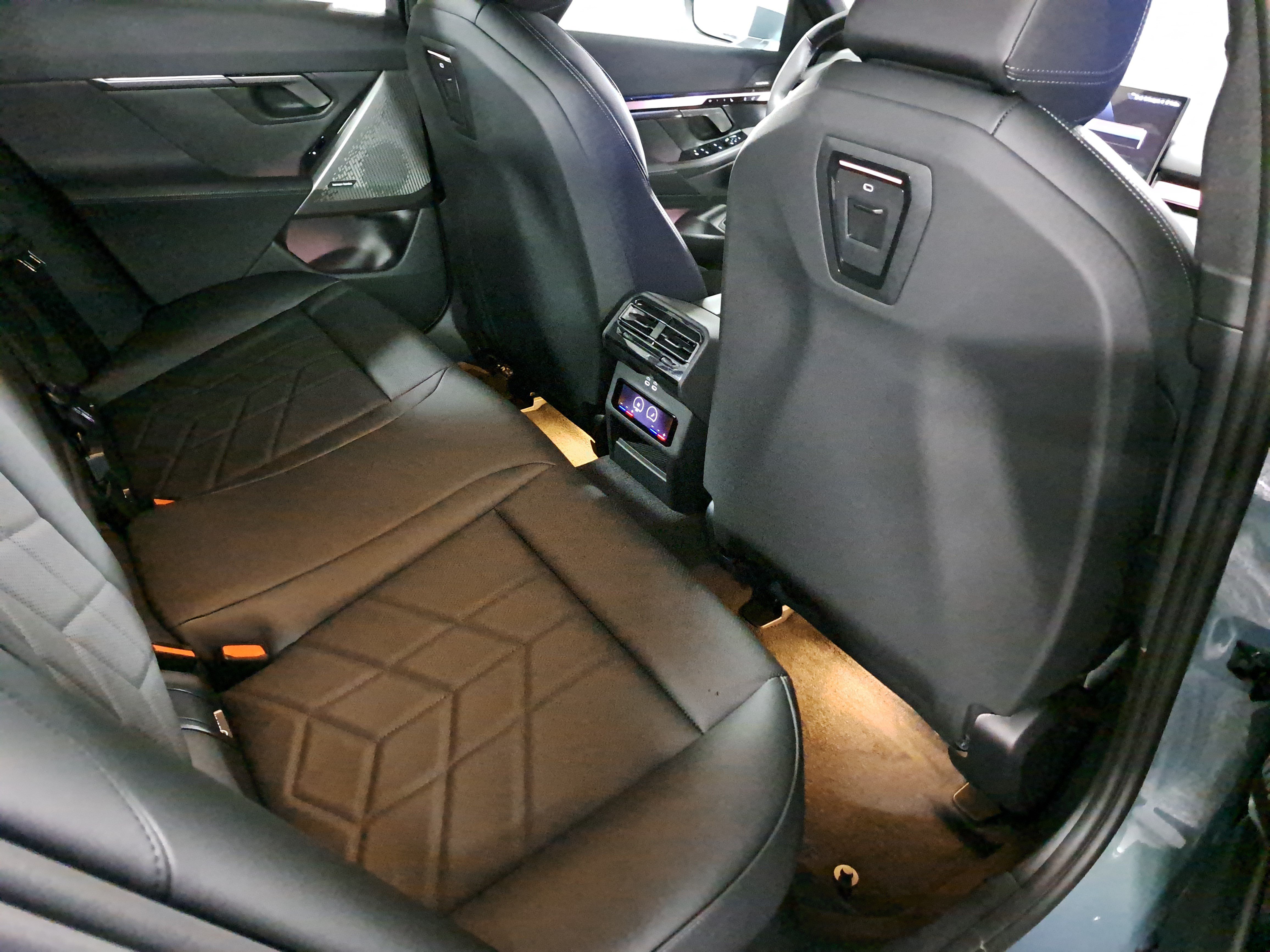 New 2027 BMW 530i xDrive AWD/4WD image 11