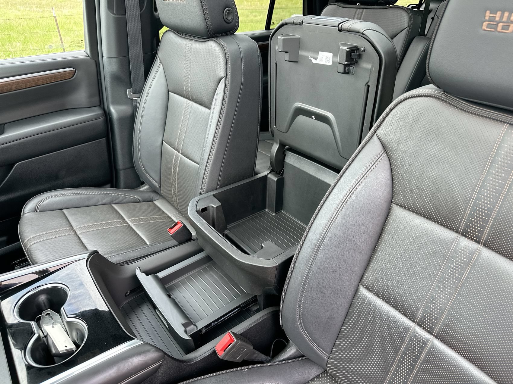 Used 2025 Chevrolet Tahoe High Country w/ Sun And Tow Package AWD/4WD image 23