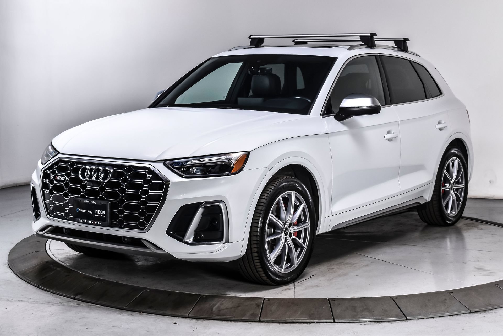 Used 2023 Audi SQ5 Premium Plus w/ Premium Plus Package AWD/4WD image 2