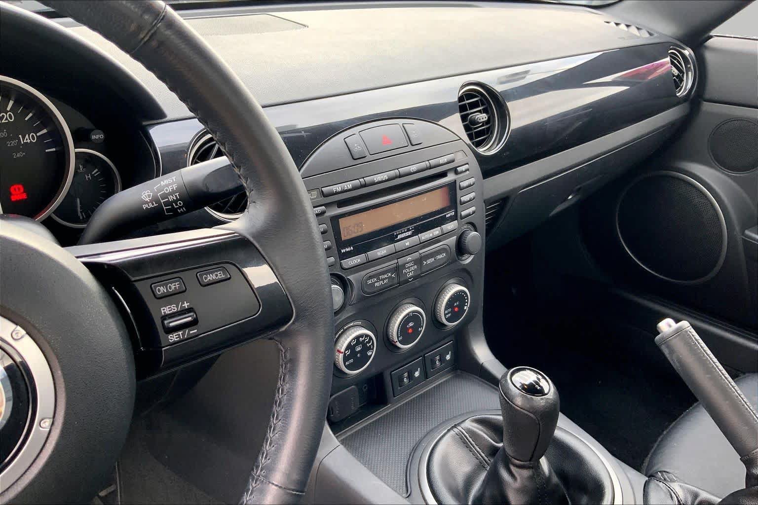 Used 2015 MAZDA MX-5 Miata Grand Touring w/ Premium Package RWD image 7