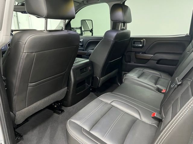 Used 2019 GMC Sierra 2500 Denali w/ Duramax Plus Package AWD/4WD image 47