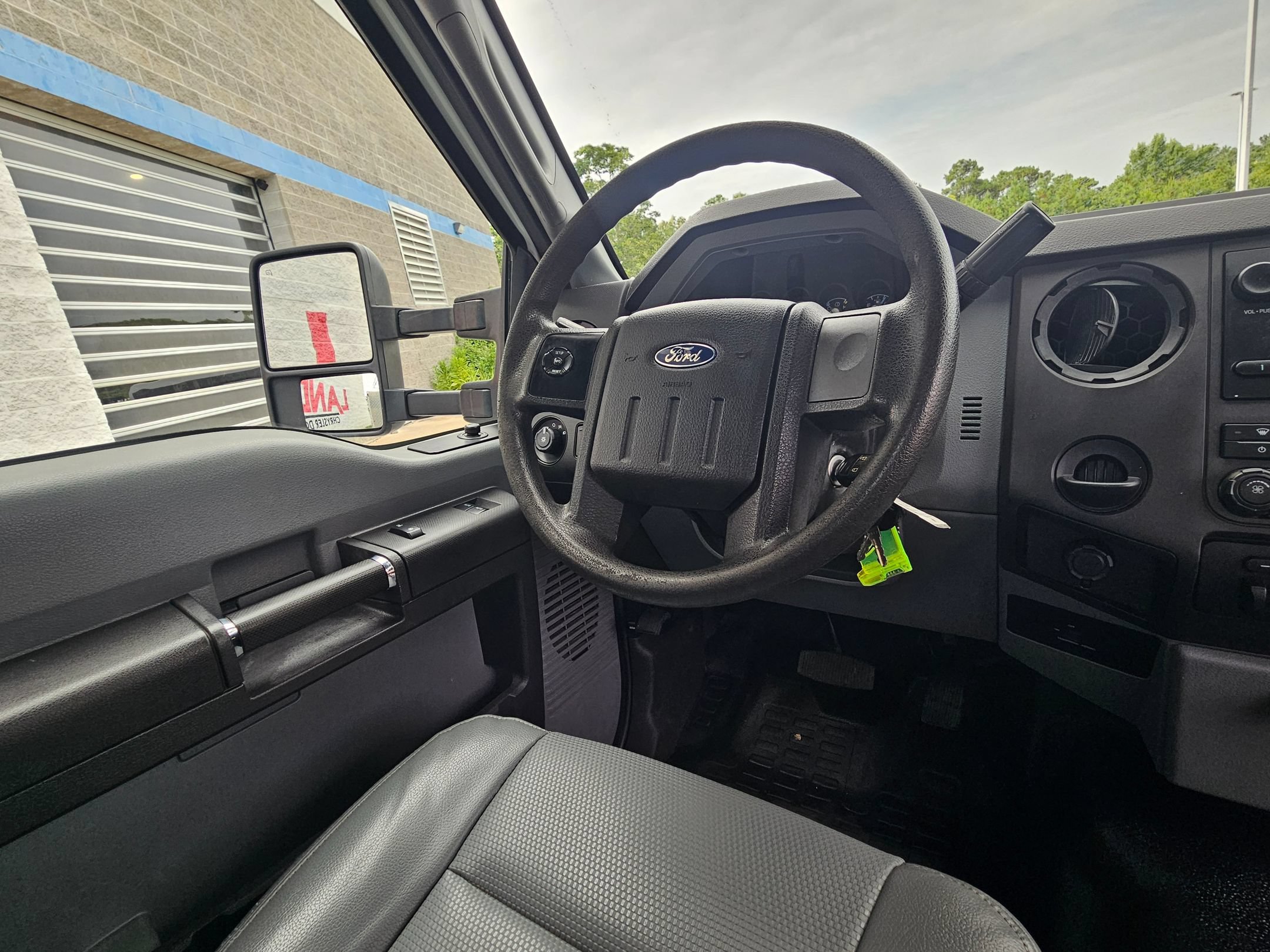 Used 2015 Ford F450 XL w/ Power Equipment Group RWD image 9