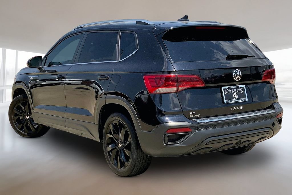 Used 2023 Volkswagen Taos SE w/ Black Wheel Package FWD image 13