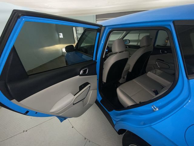 Used 2023 Kia Soul EX FWD image 23