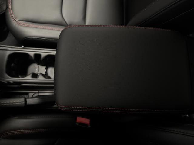 New 2026 Jeep Gladiator Rubicon w/ Technology Group image 20