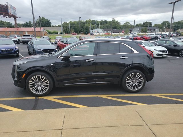 Used 2024 Cadillac XT4 Premium Luxury FWD image 4