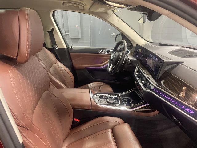 Used 2025 BMW X7 xDrive40i image 33