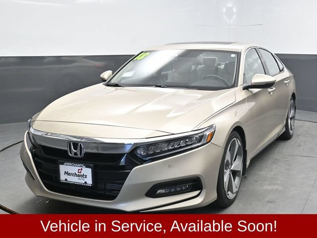 Used 2018 Honda Accord Touring image 2