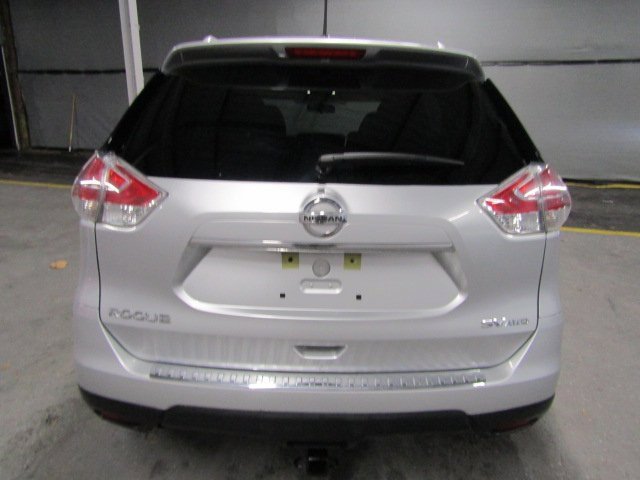 Used 2016 Nissan Rogue SV w/ SV Premium Package image 5