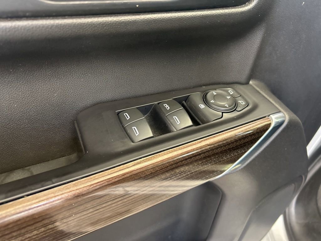 Used 2020 Chevrolet Silverado 1500 LT w/ All-Star Edition image 36