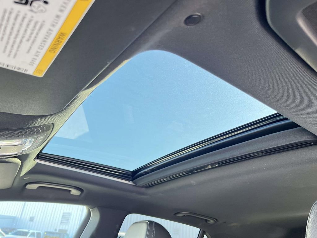 Used 2022 Mercedes-Benz GLE 350 w/ 3rd Row Seat Package image 24