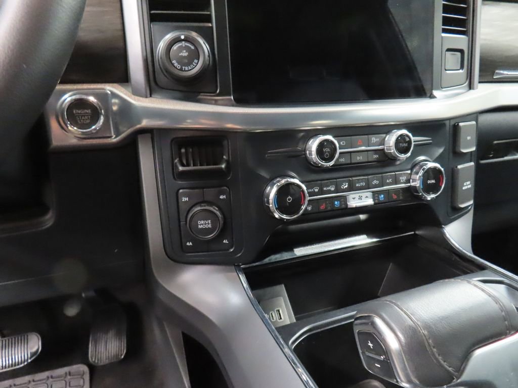 Used 2025 Ford F150 Lariat image 61