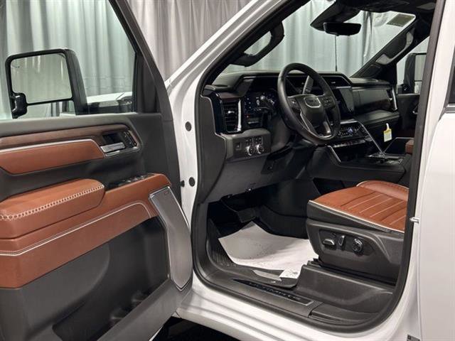 New 2025 GMC Sierra 2500 Denali Ultimate w/ Max Trailering Package image 26