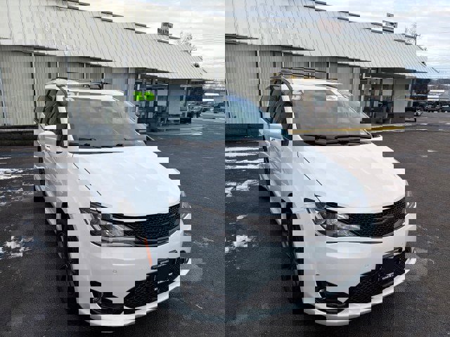 Used 2020 Chrysler Pacifica Touring-L w/ Advanced Safetytec Group image 5