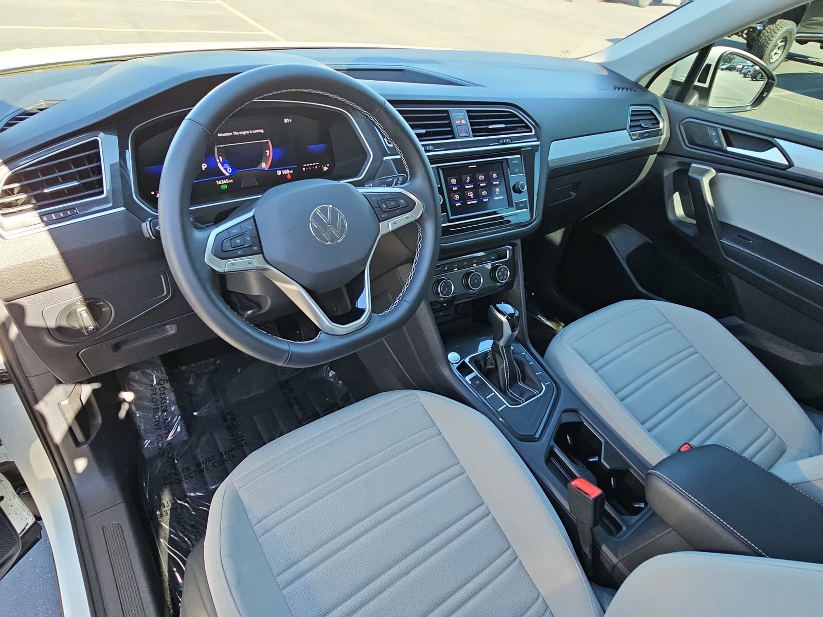 Used 2024 Volkswagen Tiguan S image 17