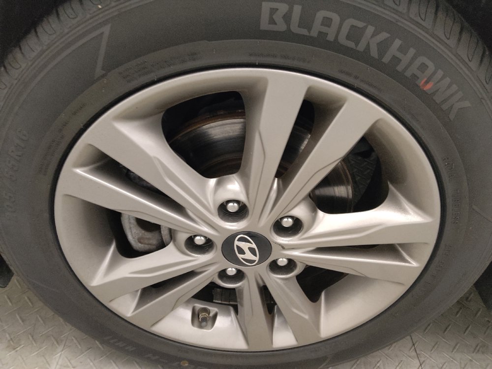 Used 2018 Hyundai Elantra SEL FWD image 31