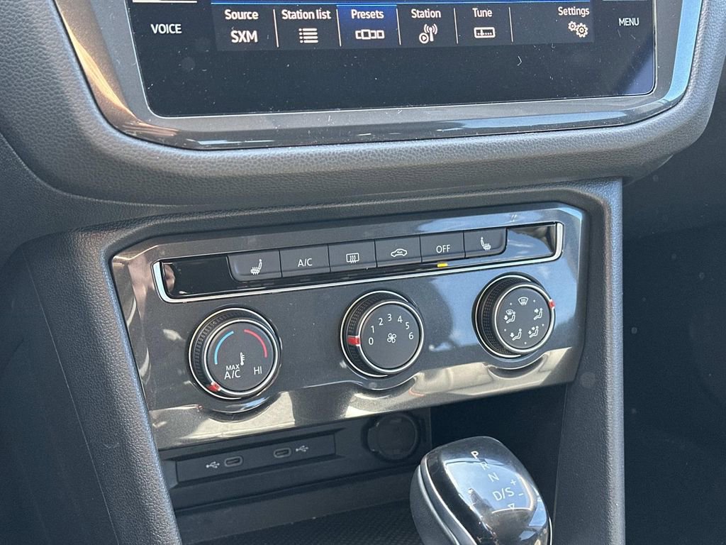 Used 2024 Volkswagen Tiguan Wolfsburg Edition image 29