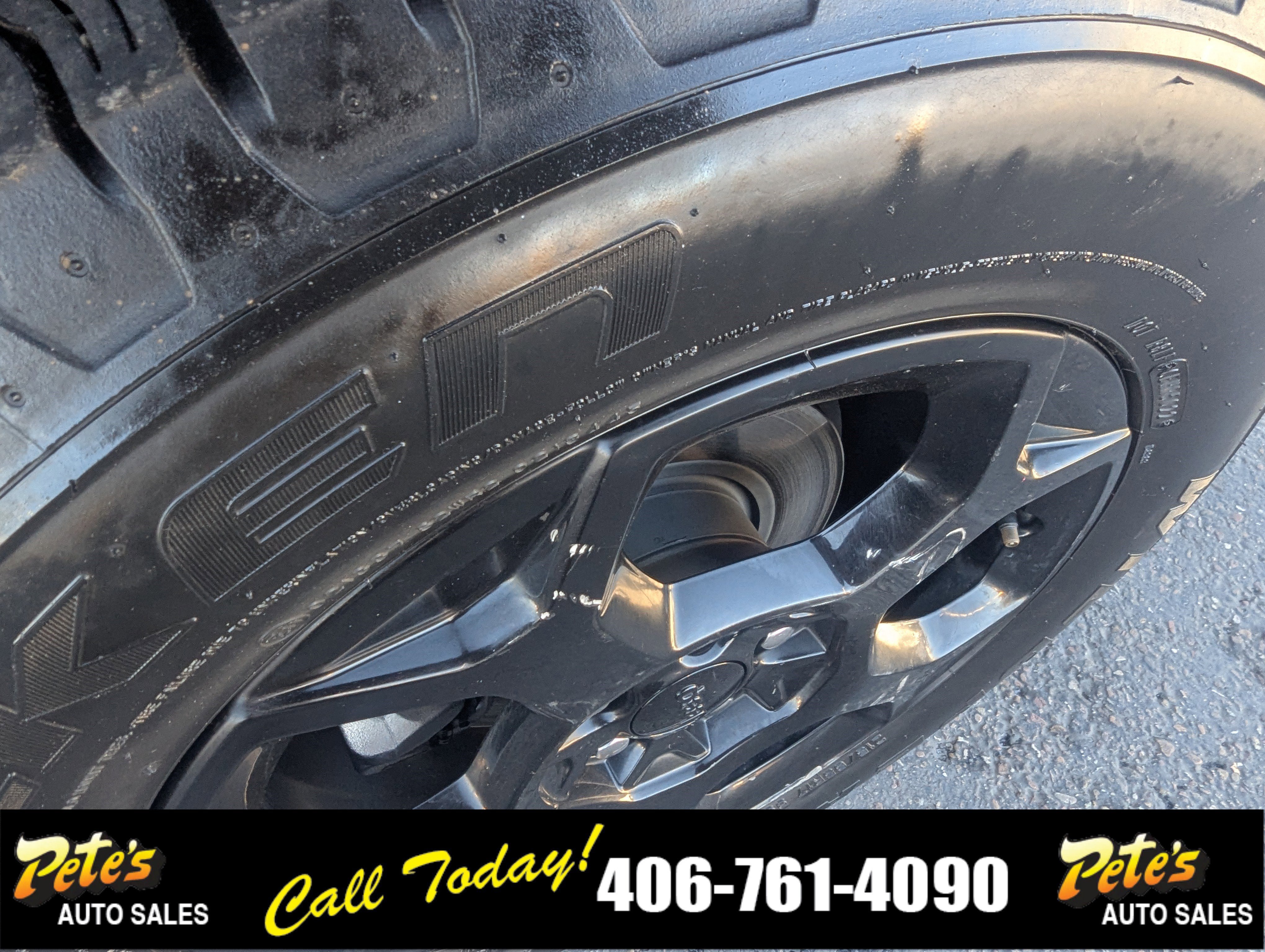 Used 2023 Jeep Compass Trailhawk image 10
