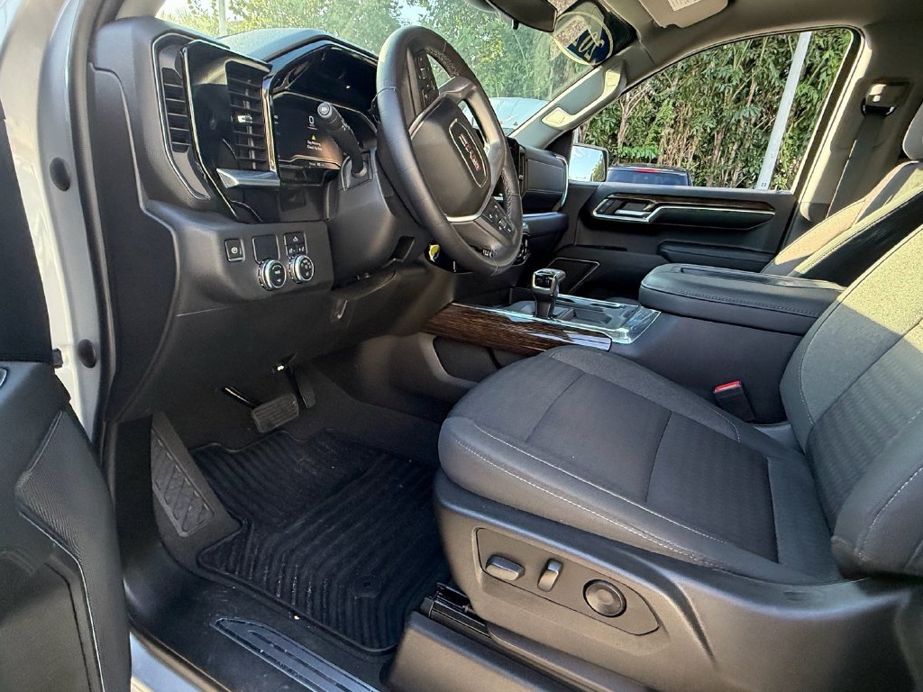 Used 2022 GMC Sierra 1500 Elevation RWD image 11