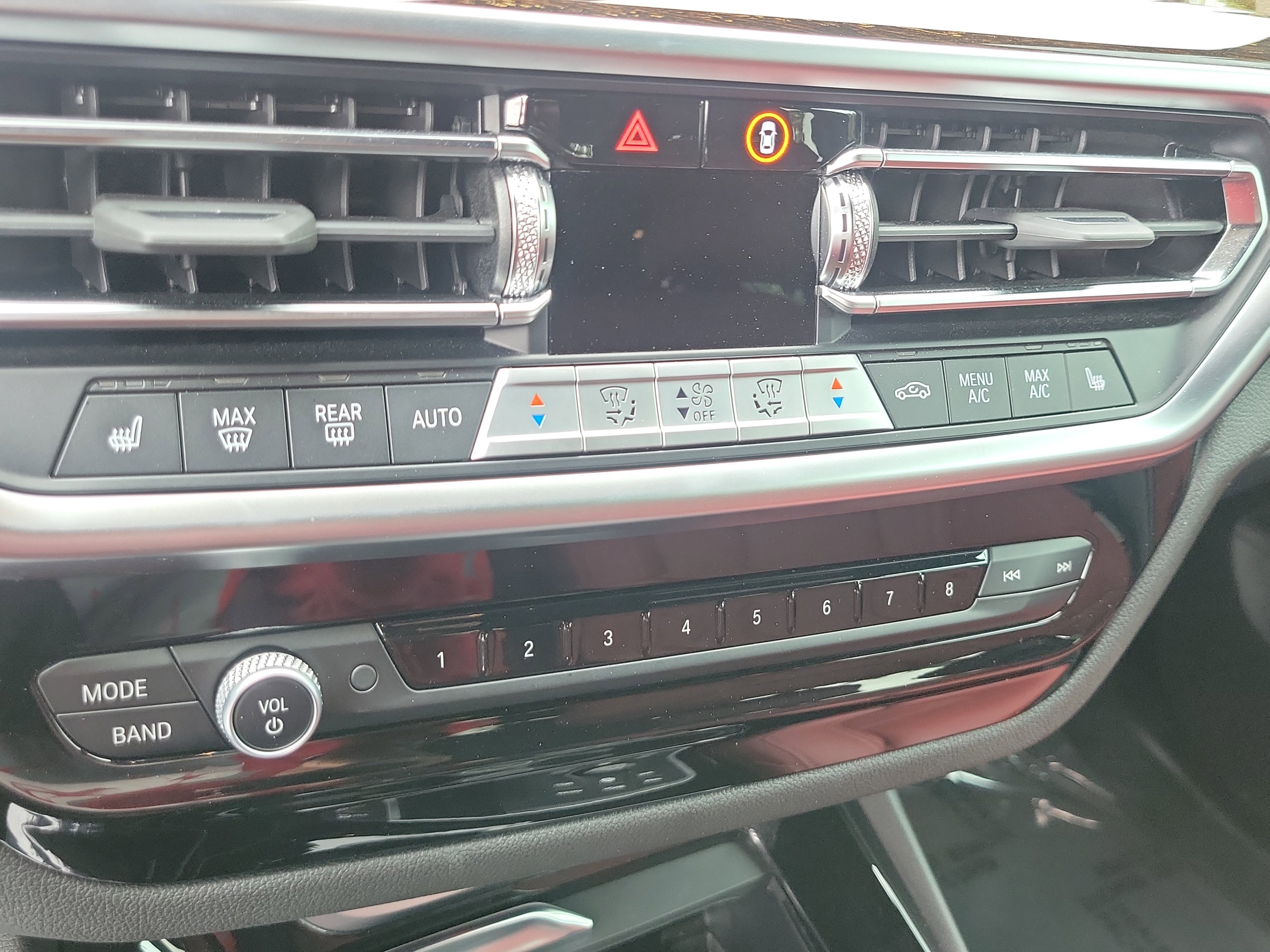 Used 2023 BMW X3 sDrive30i w/ Premium Package image 31