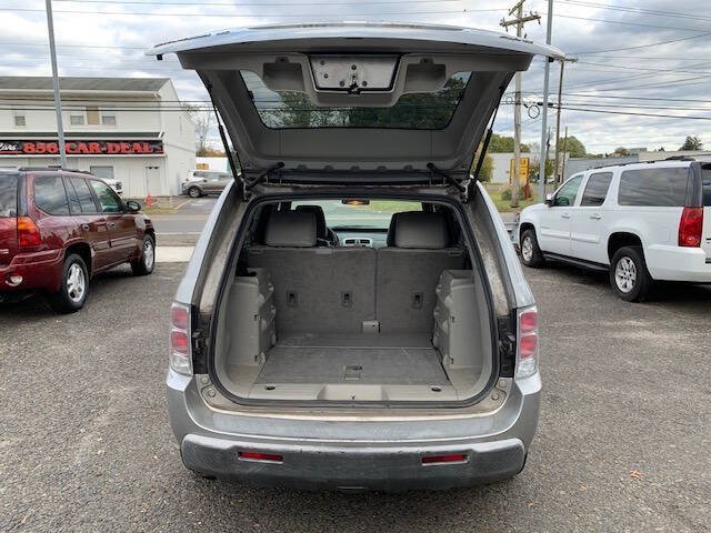 Used 2005 Chevrolet Equinox LT w/ Preferred Equipment Group AWD/4WD image 15