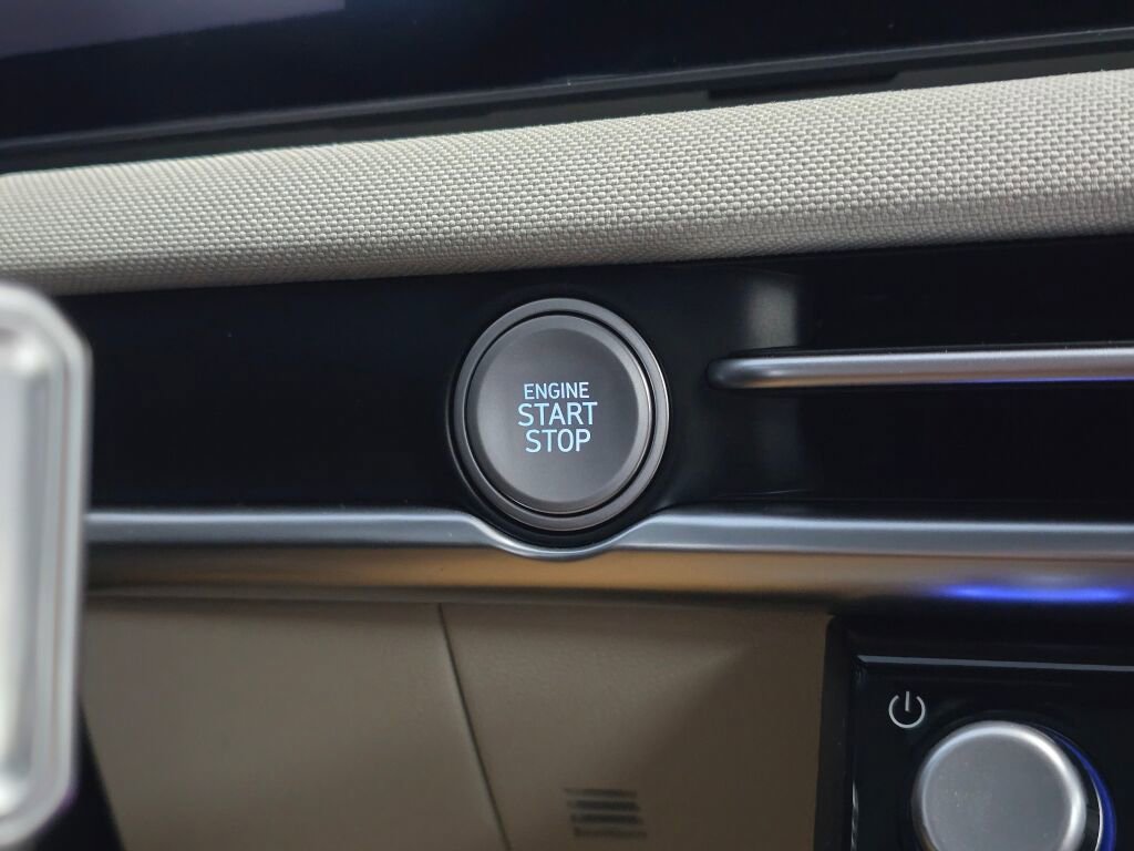 New 2026 Hyundai Tucson Limited image 30