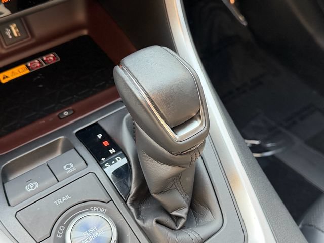 Certified 2024 Toyota RAV4 Limited w/ Advanced Technology Package AWD/4WD image 27