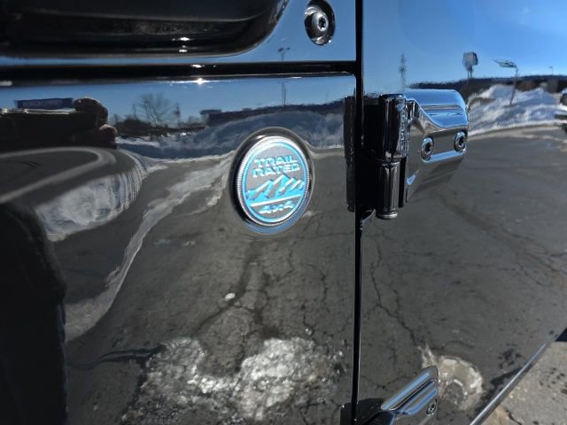 Used 2025 Jeep Wrangler Unlimited Sahara w/ Safety Group image 59