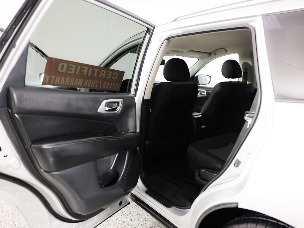 Used 2019 Nissan Pathfinder SV FWD image 15
