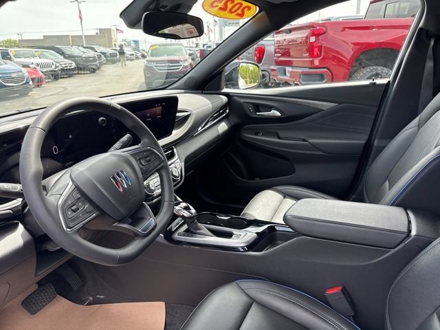 Used 2025 Buick Envista Sport Touring FWD image 10