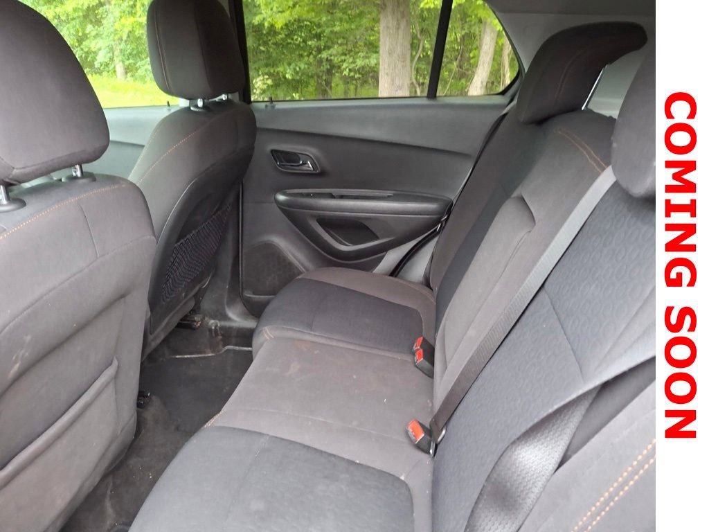 Used 2020 Chevrolet Trax LS w/ Tint and Cruise Package AWD/4WD image 9