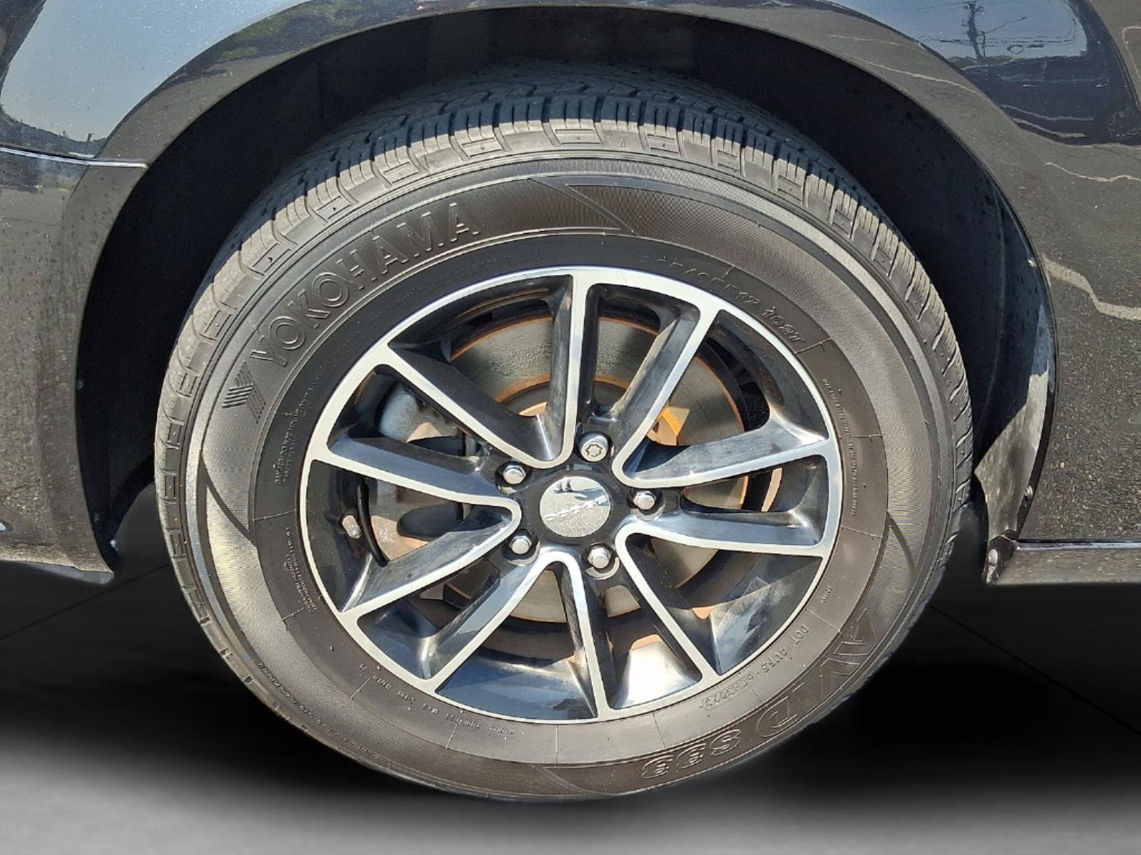 Used 2018 Dodge Grand Caravan SE FWD image 26