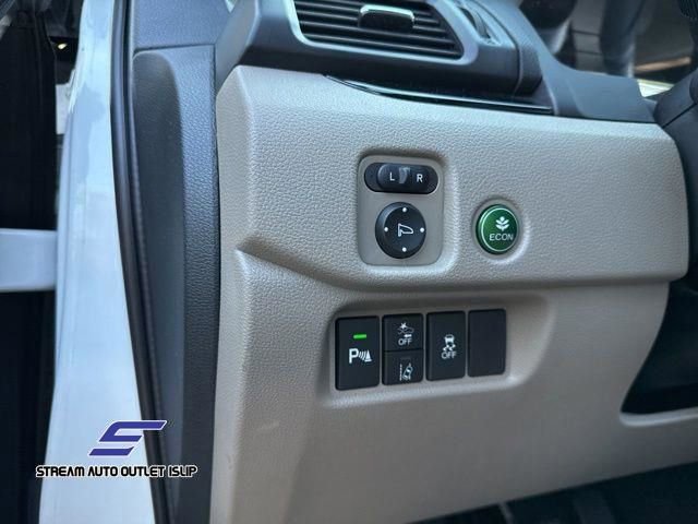 Used 2022 Honda Pilot Touring image 35