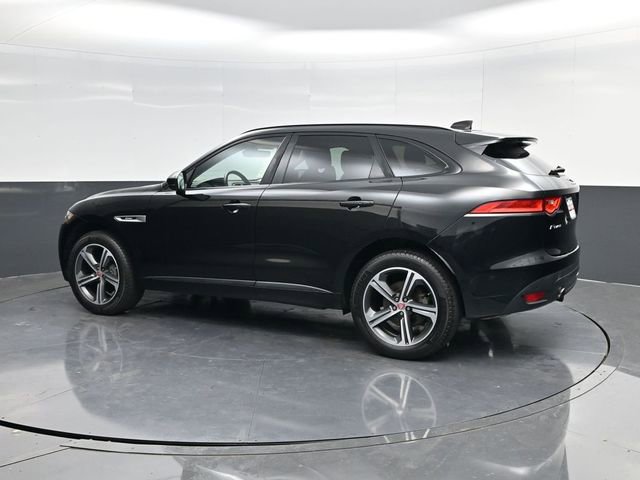 Used 2020 Jaguar F-PACE R-Sport image 5