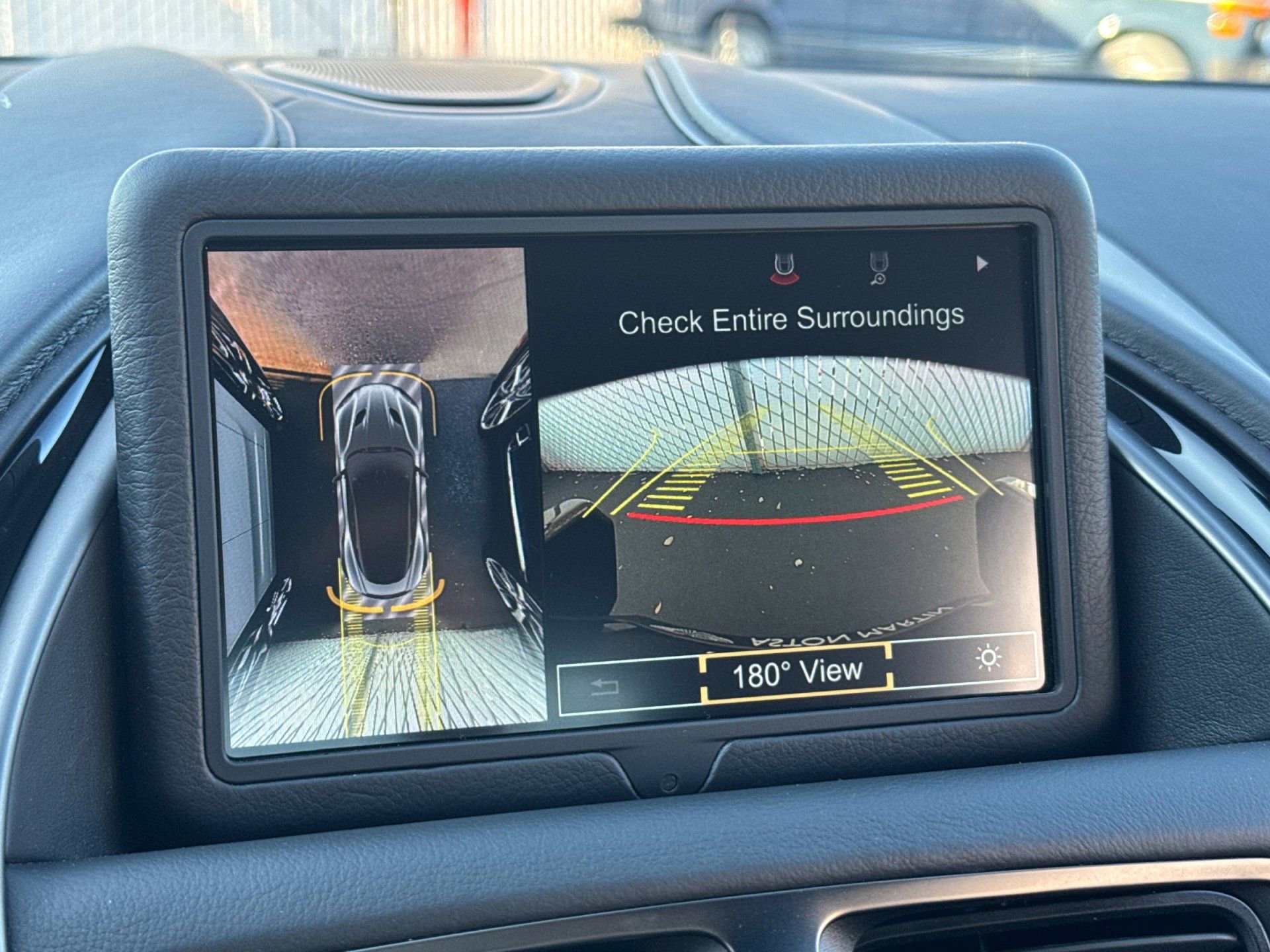 Used 2020 Aston Martin DBS Superleggera Volante image 19