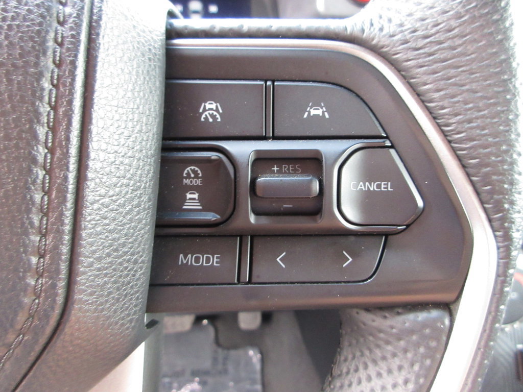 Used 2024 Toyota Tacoma TRD Off-Road AWD/4WD image 17