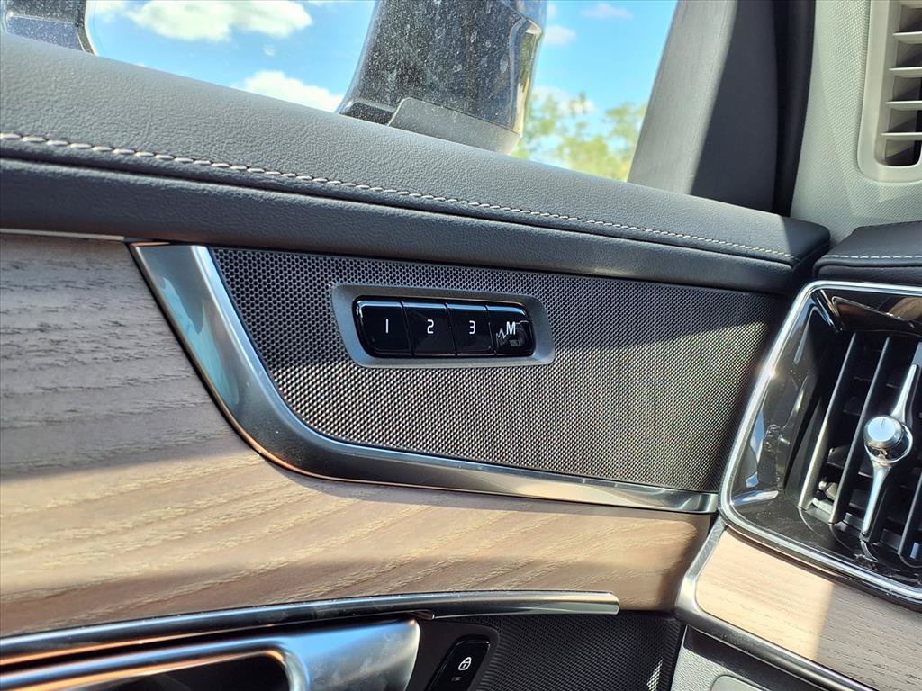 New 2026 Volvo XC90 B5 Core w/ Protection Package Premier AWD/4WD image 18