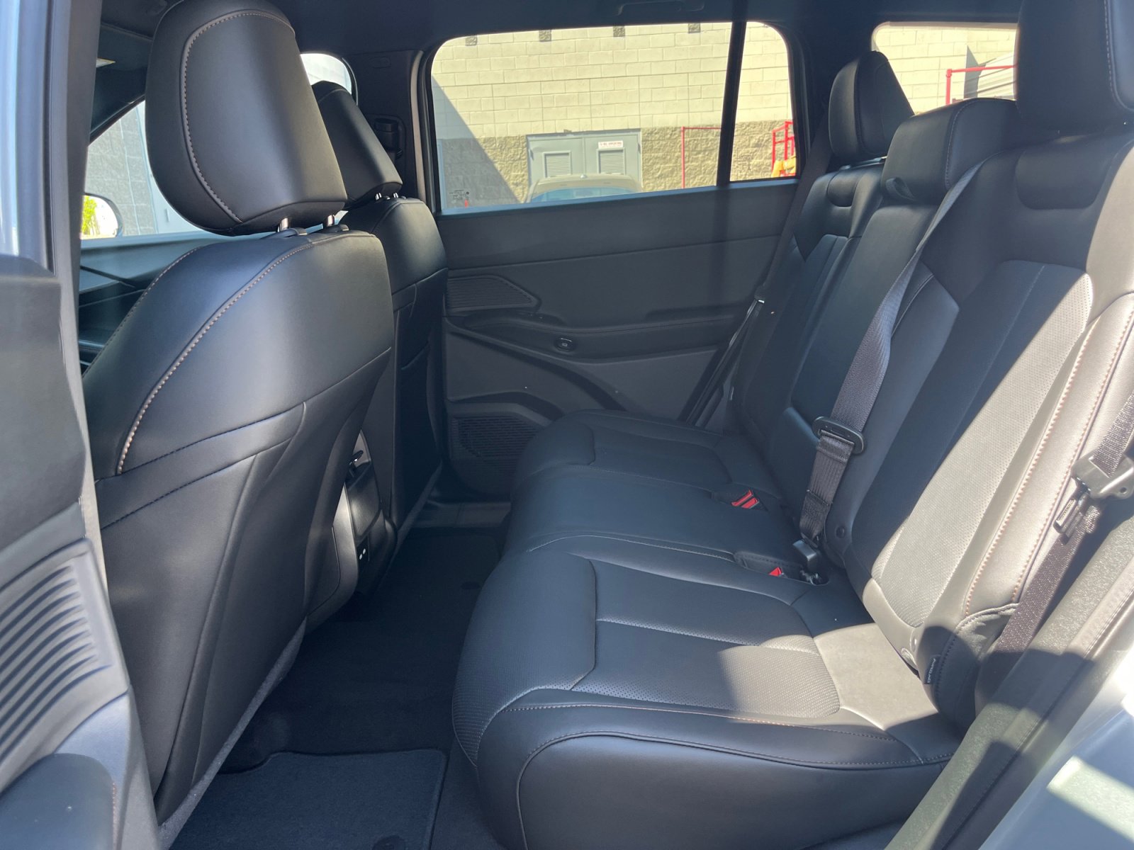 New 2026 Jeep Cherokee Limited AWD/4WD image 24