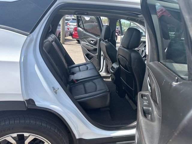 Used 2020 GMC Terrain SLT w/ Preferred Package AWD/4WD image 14
