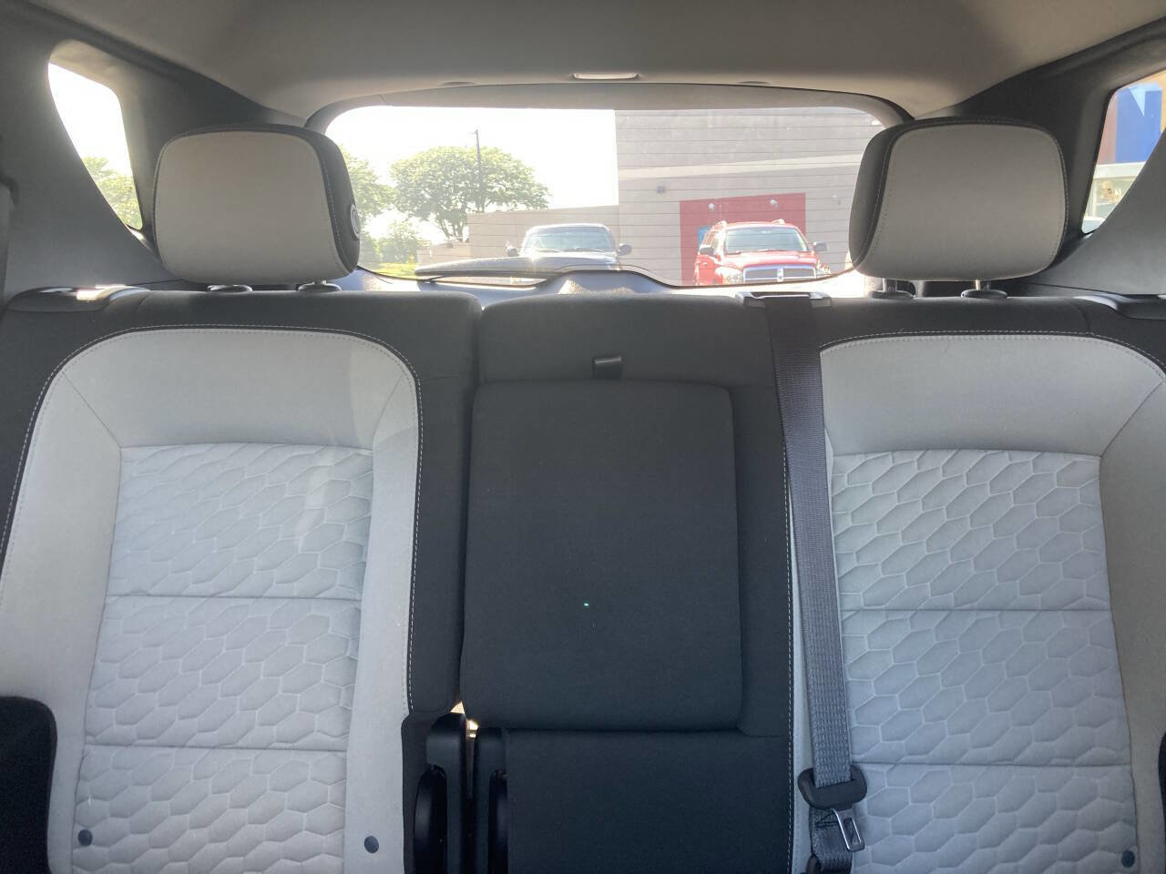 Used 2020 Chevrolet Equinox LT image 17