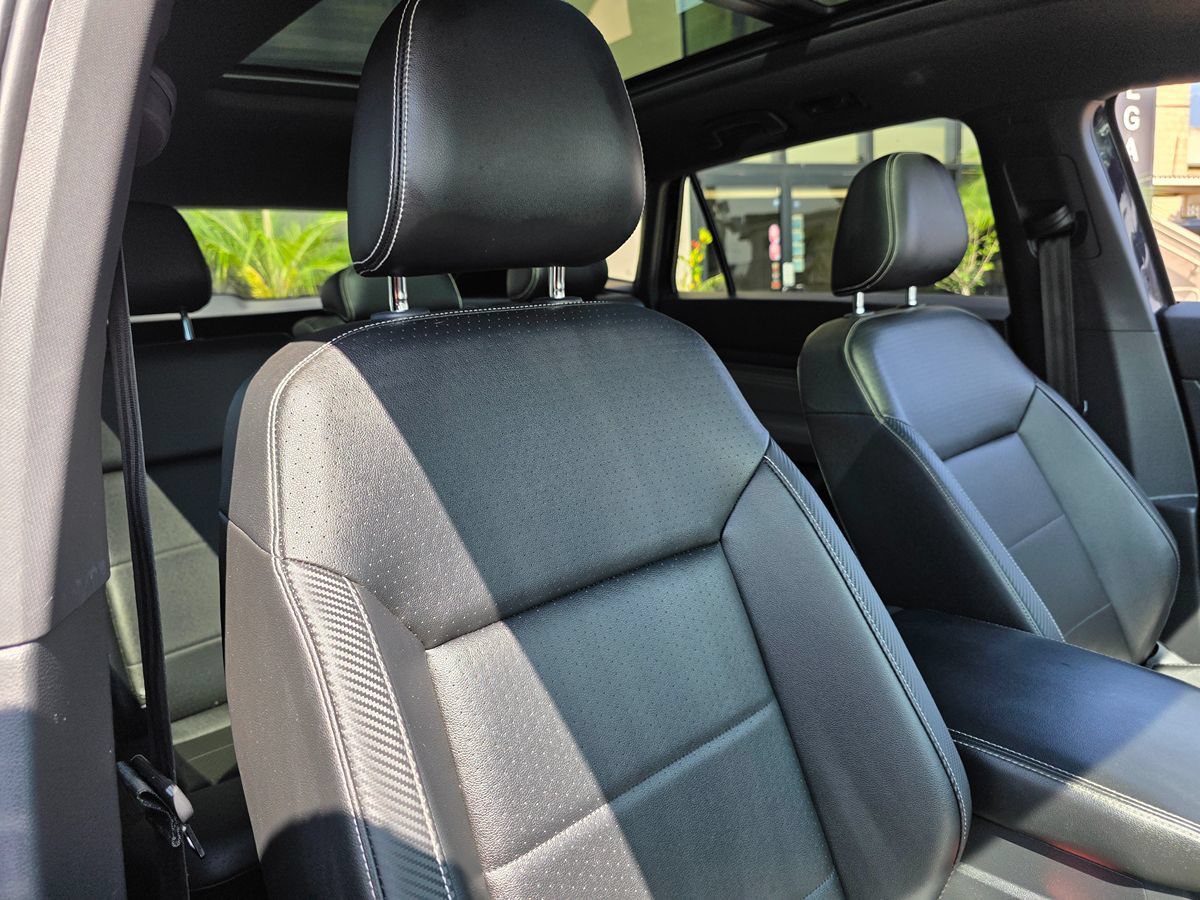 Used 2023 Volkswagen Atlas Cross Sport SE FWD image 16