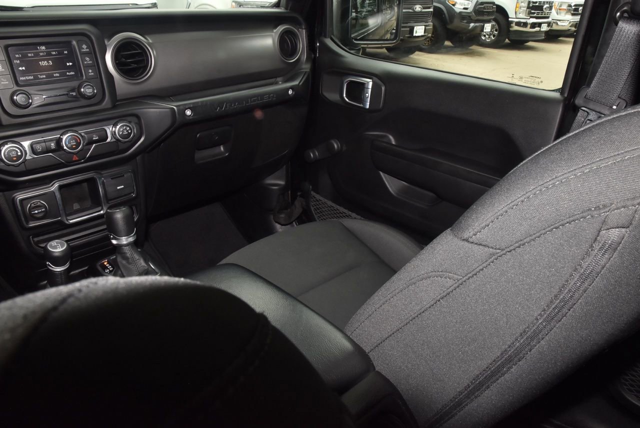 Used 2021 Jeep Wrangler Unlimited Sport AWD/4WD image 17