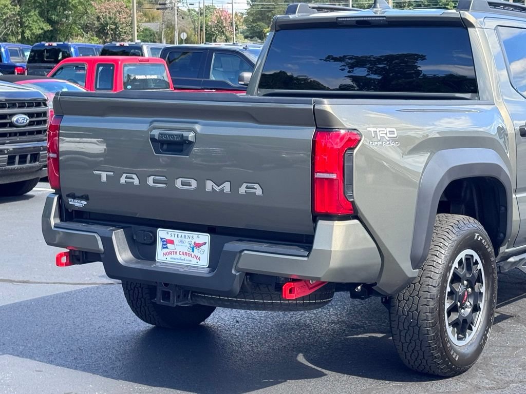 Used 2025 Toyota Tacoma TRD Off-Road AWD/4WD image 39