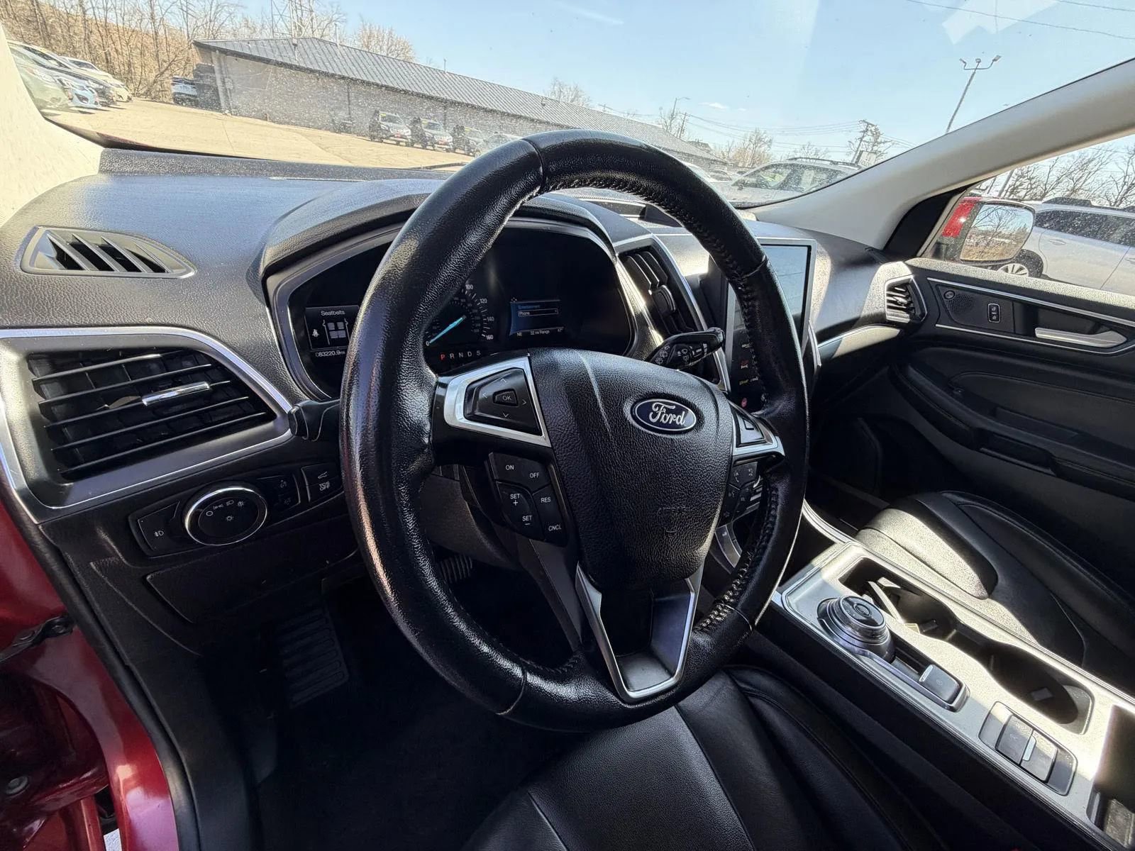 Used 2022 Ford Edge Titanium image 11