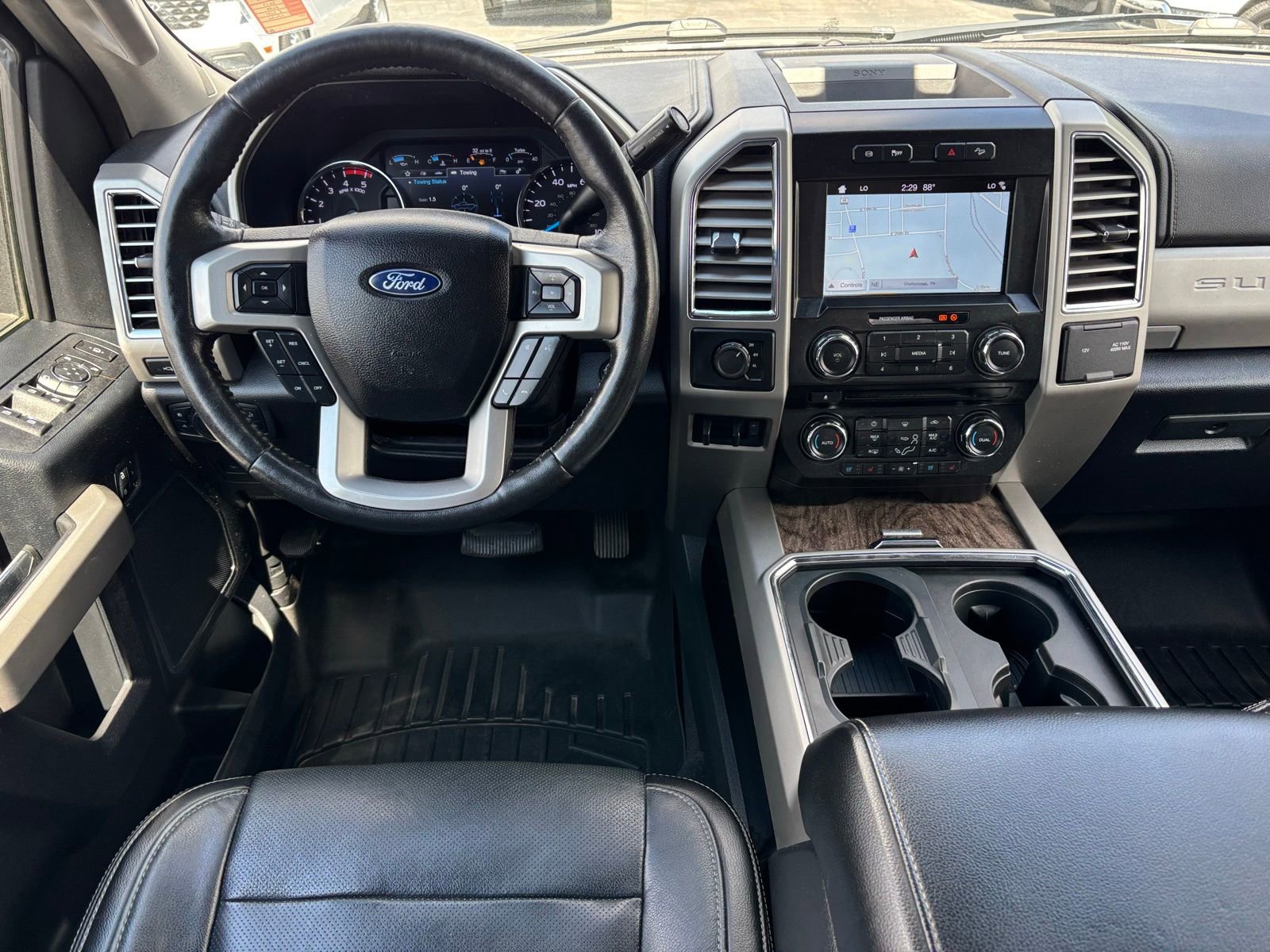 Used 2024 Ford F350 Lariat w/ Lariat Ultimate Package image 5